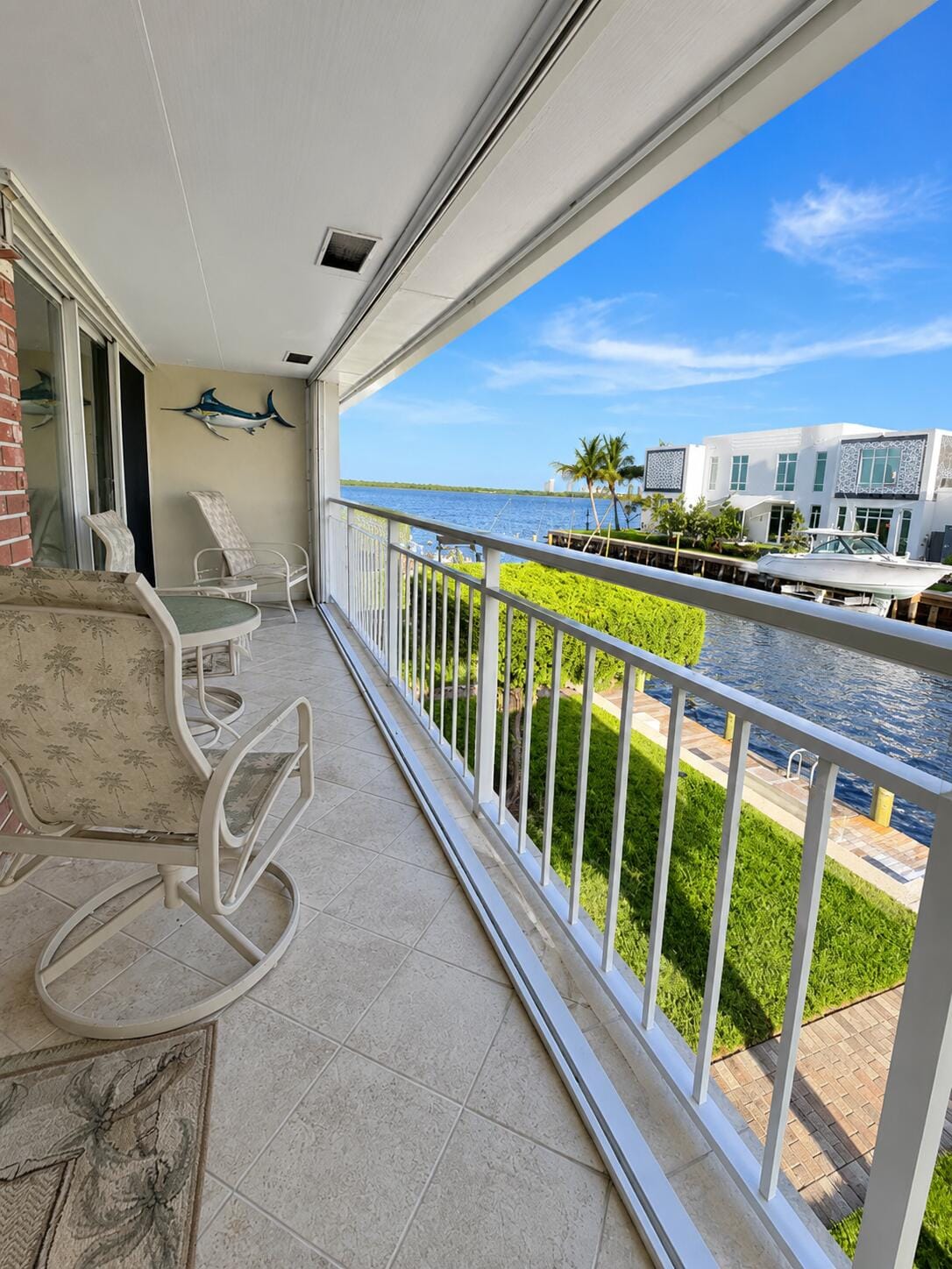 68 YACHT CLUB Drive 22, North Palm Beach, FL 33408