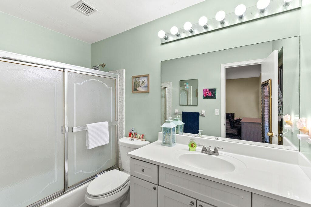 1102 Florence Road, Lantana, FL 33462 photo 12