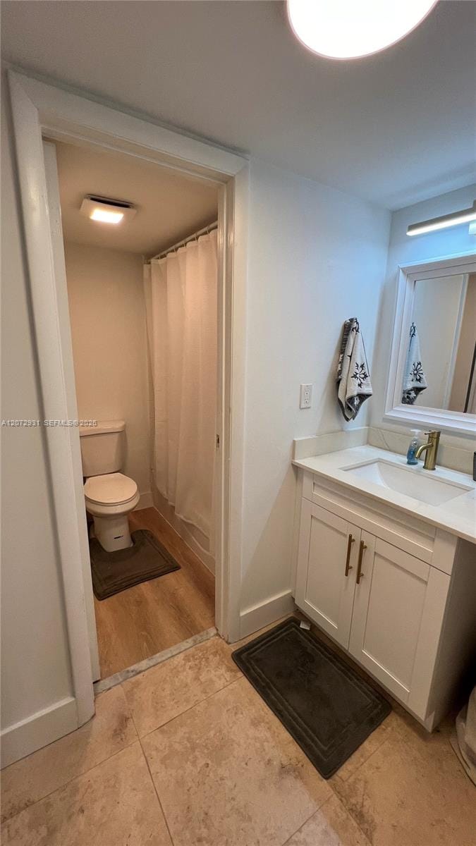 20500 W Country Club Drive 117 — photo 8