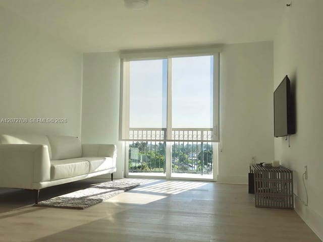 8888 Collins Avenue 512, Surfside, FL 33154