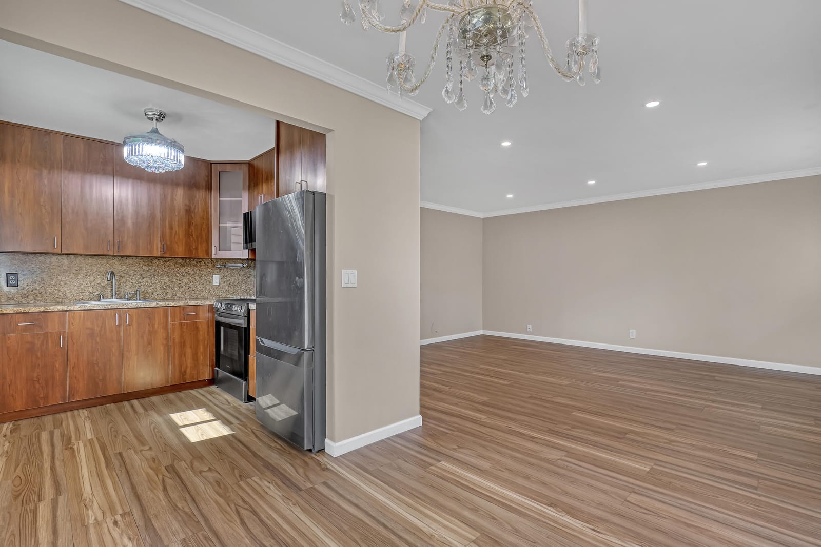 81 SAXONY B 81, Delray Beach, FL 33446 photo 2