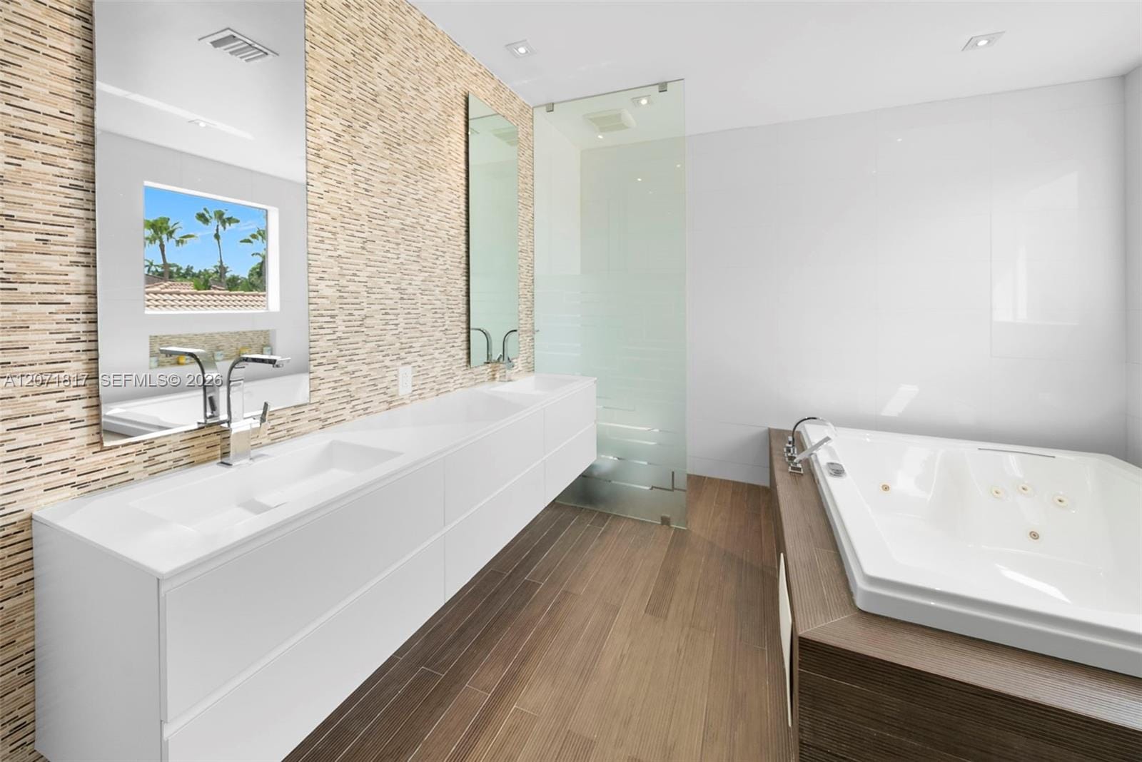 19522 NE 17th Avenue, Miami, FL 33179 photo 19