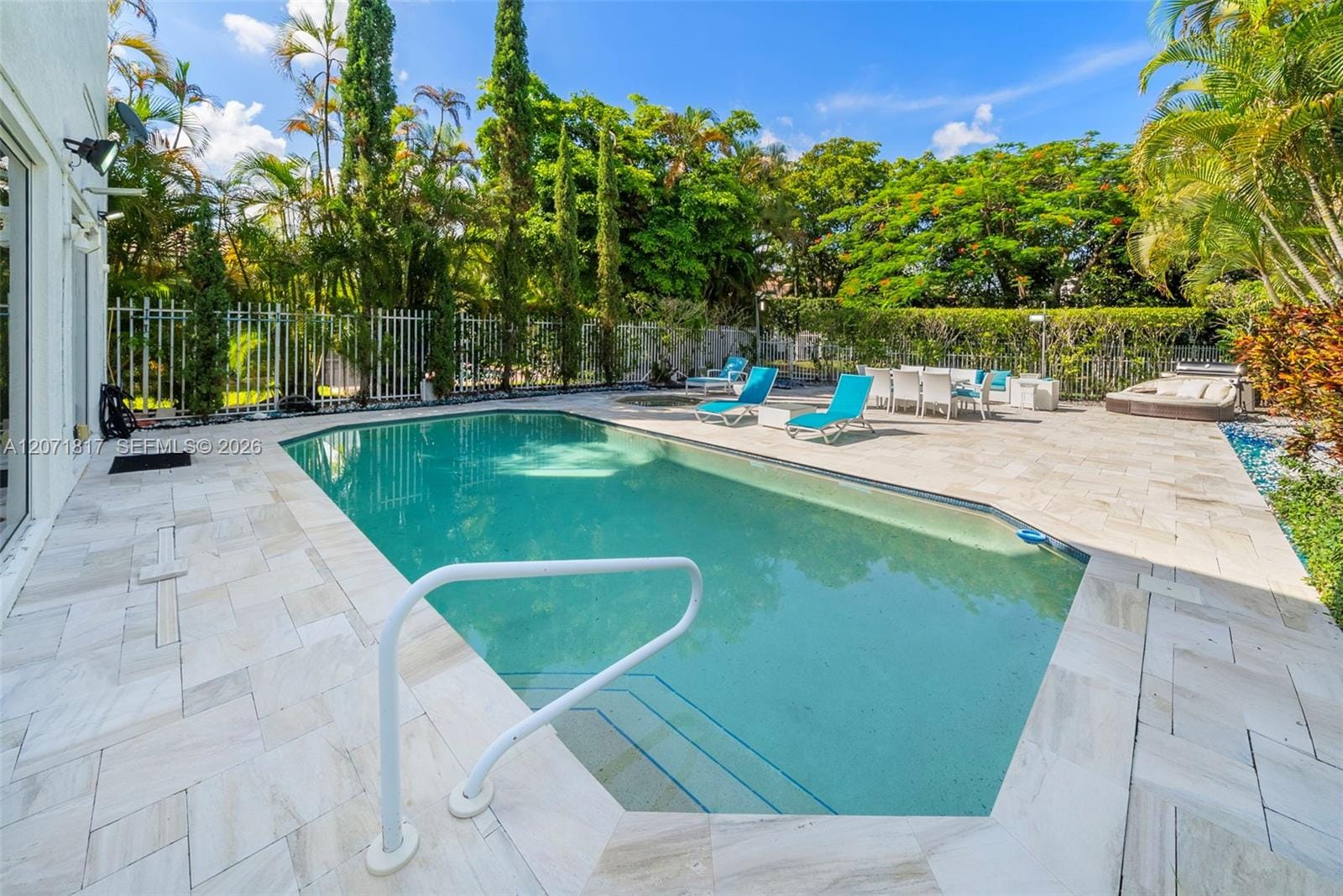 19522 NE 17th Avenue, Miami, FL 33179 photo 6