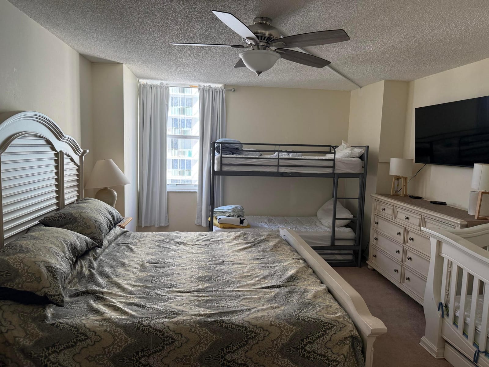 111 Briny Avenue 19-09 — photo 12