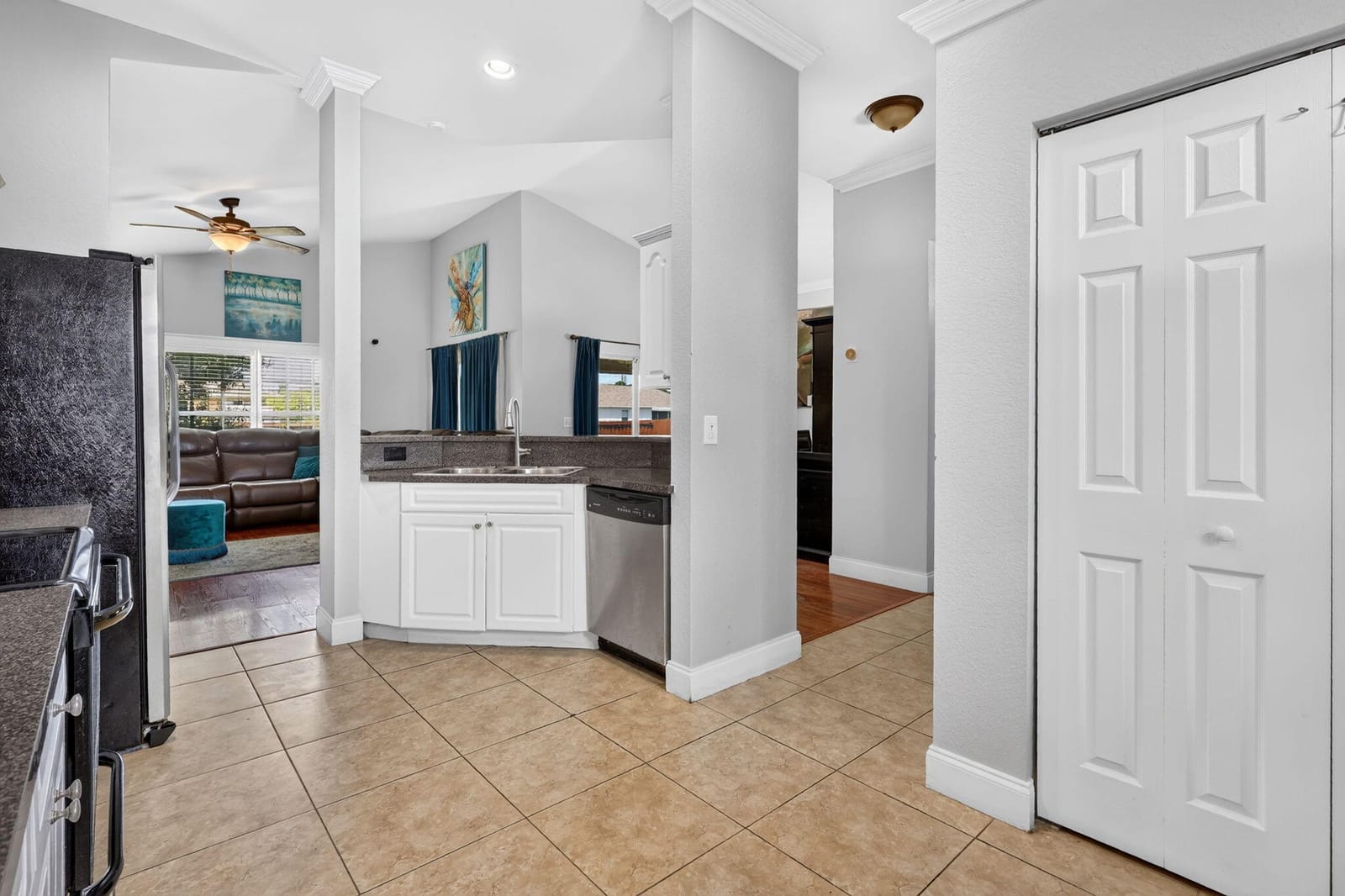 1561 SW GADSAN Avenue, Port St. Lucie, FL 34953 photo 15