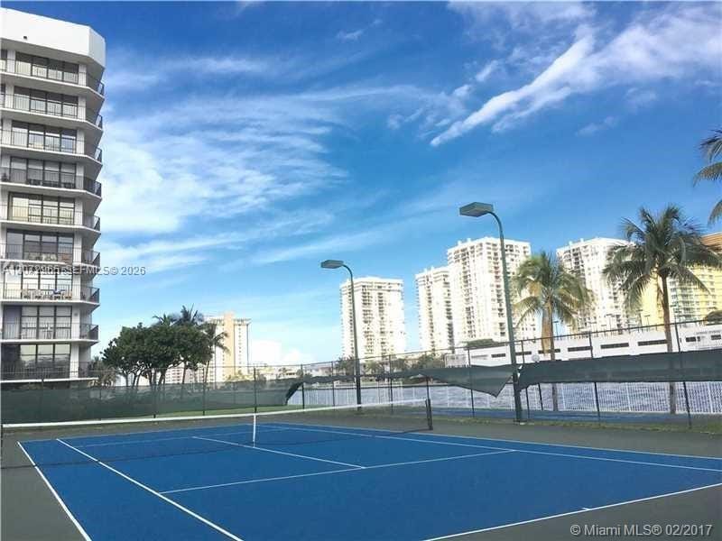 1000 Parkview Drive 216, Hallandale Beach, FL 33009 photo 14