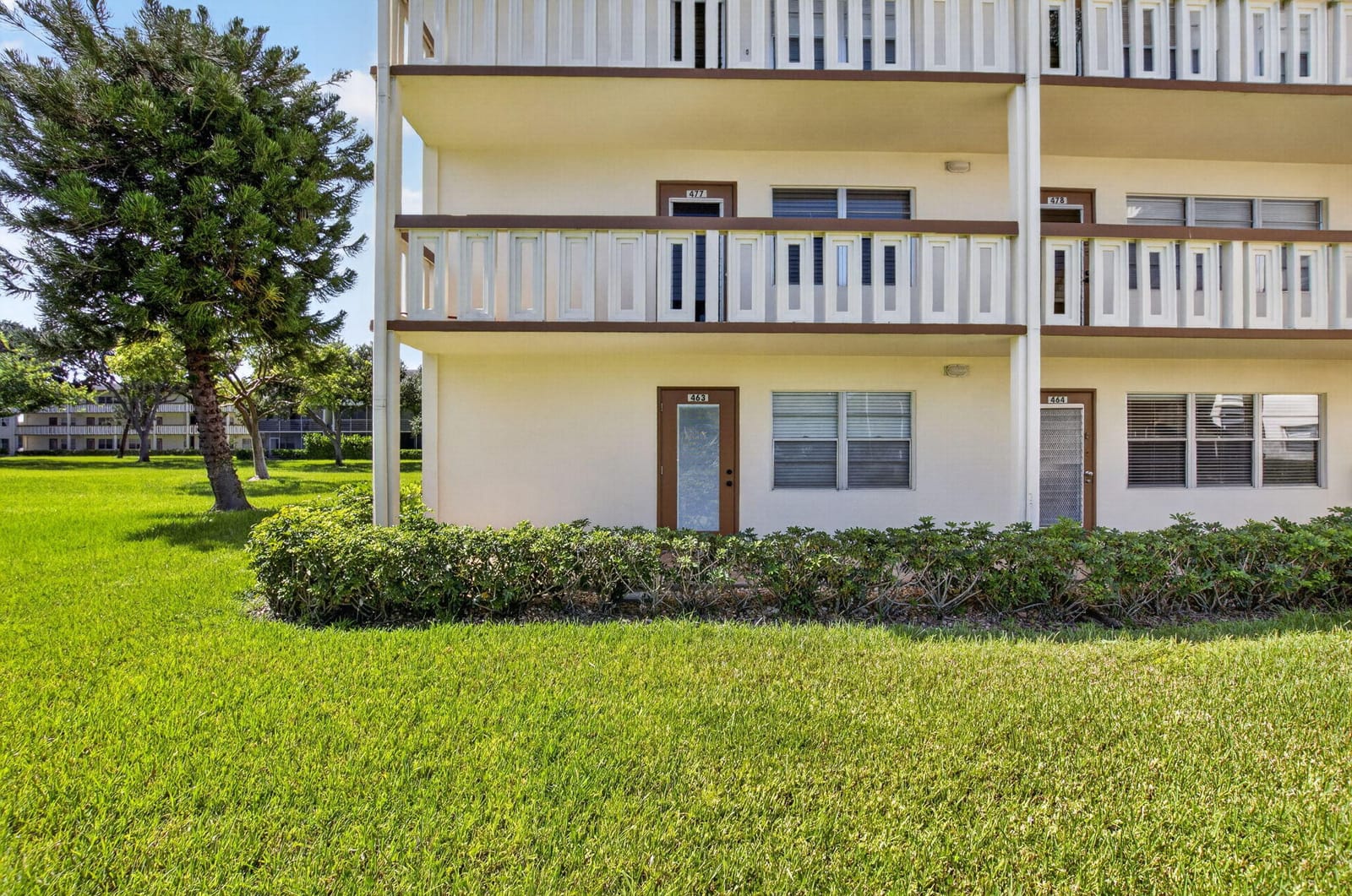 463 MANSFIELD L — photo 4