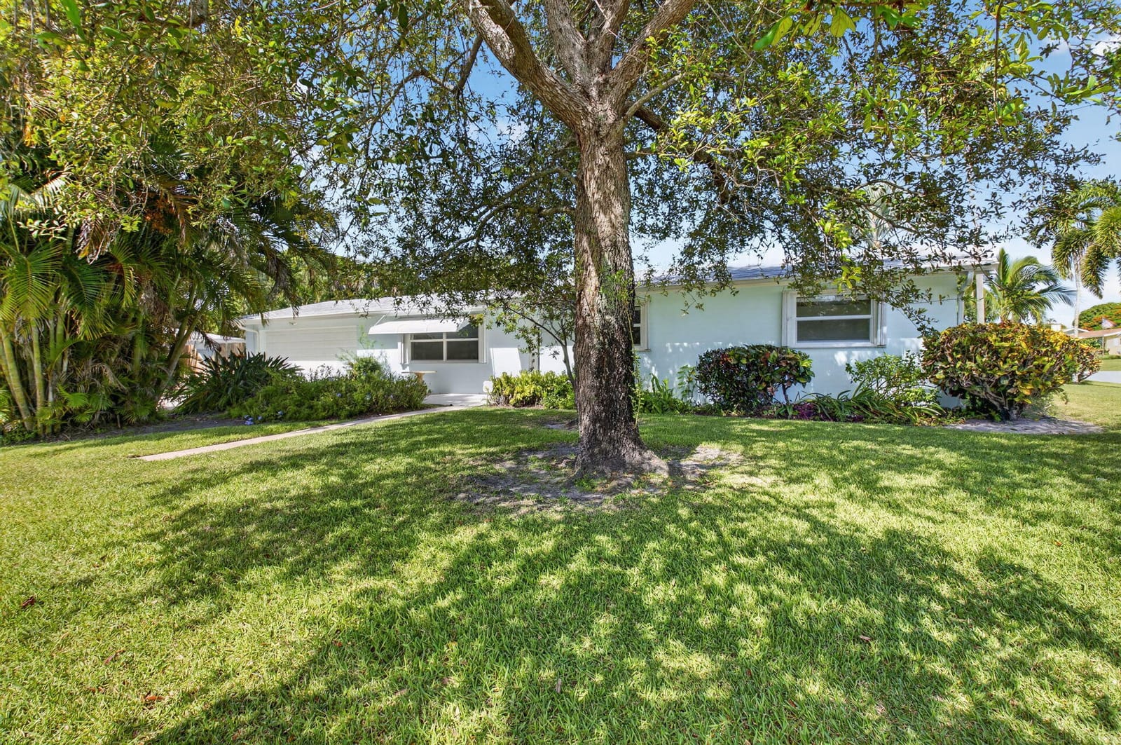 1205 SW 1ST Street, Boynton Beach, FL 33435 photo 3