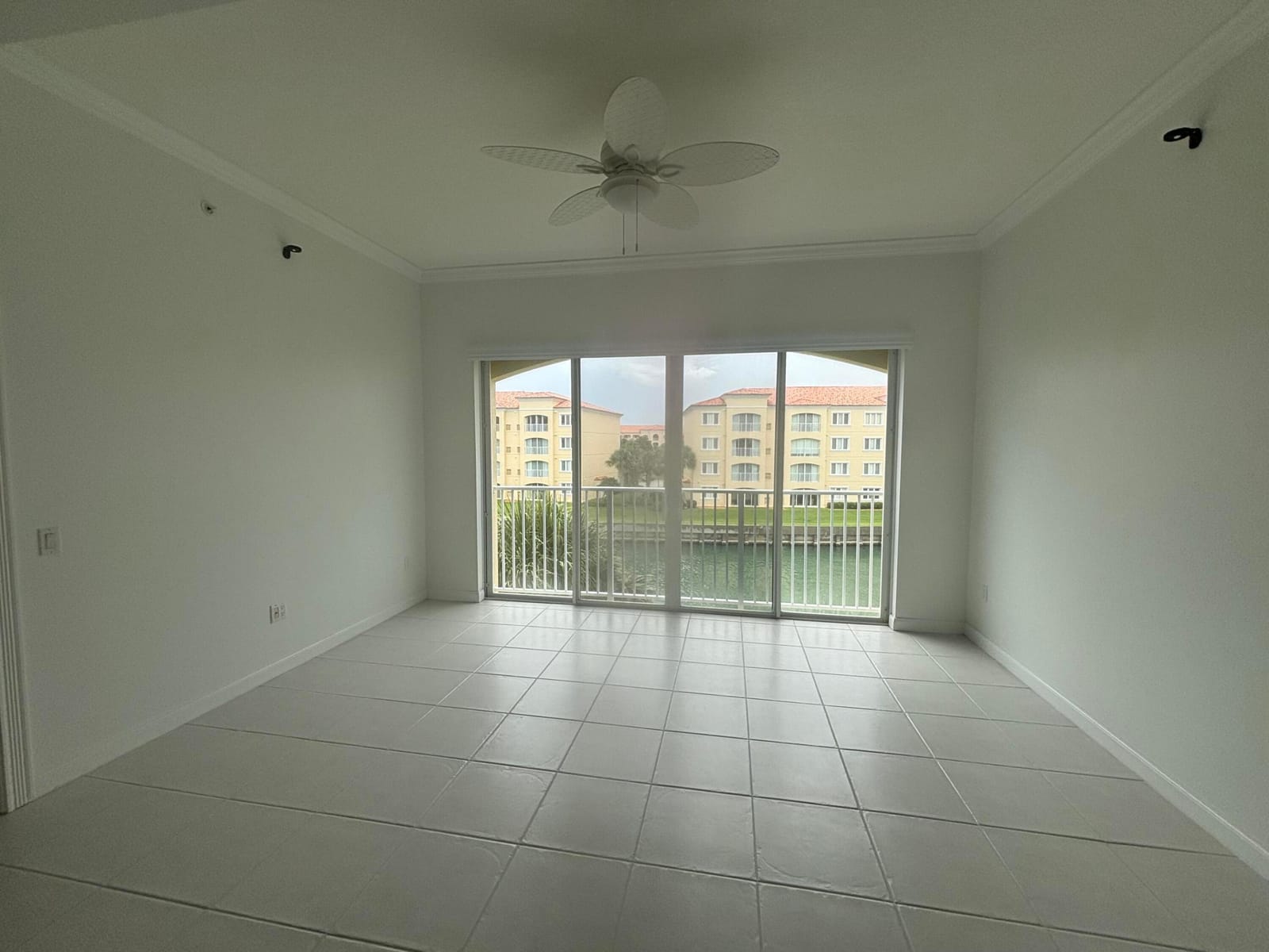 7 HARBOUR ISLE Drive E 304 — photo 11