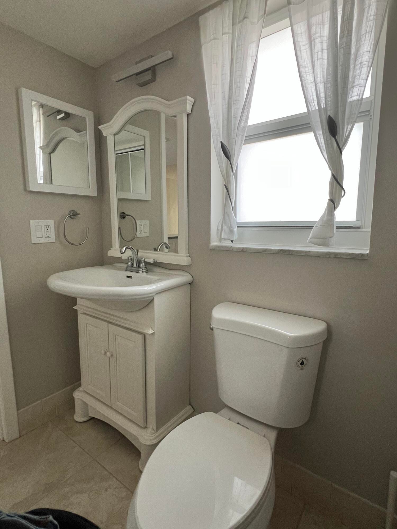 230 NE 26th Avenue 207, Boynton Beach, FL 33435 photo 16
