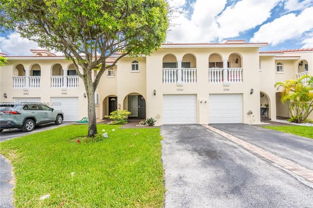 13763 SW 160th Street, Luz De Andalucia Condo, Miami, FL