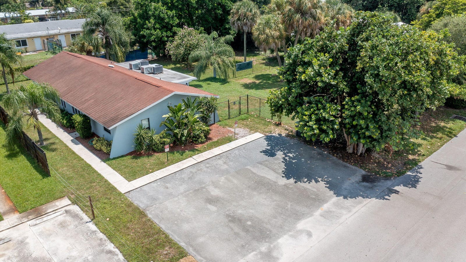 9287 SUNRISE Drive — photo 7