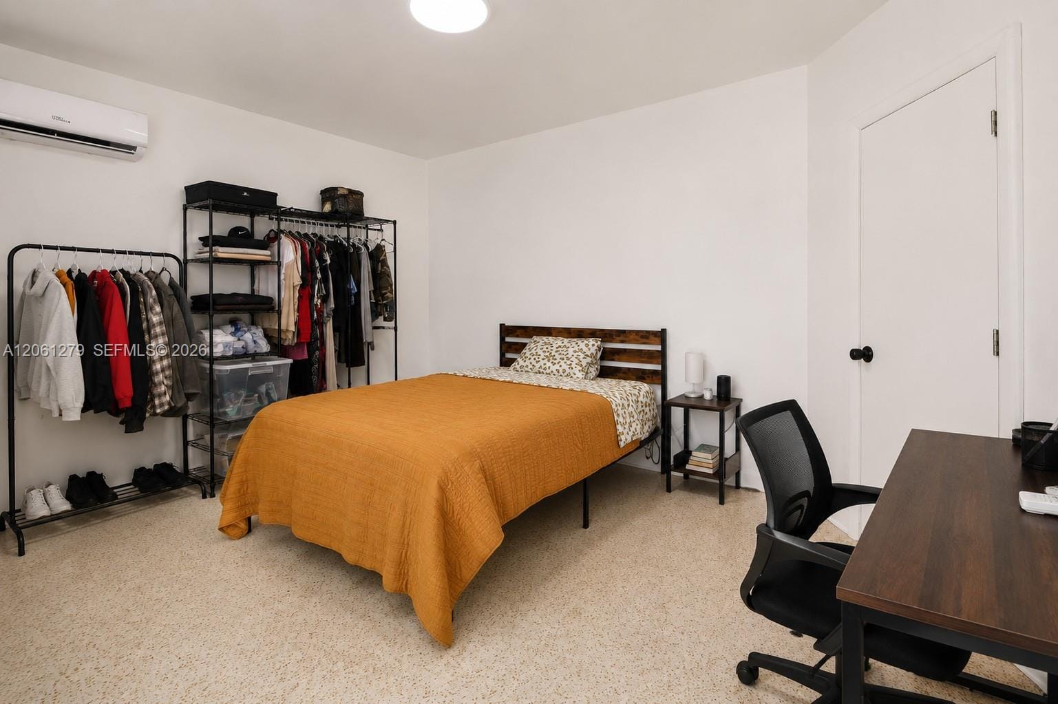 2247 SW 9th Street — photo 5