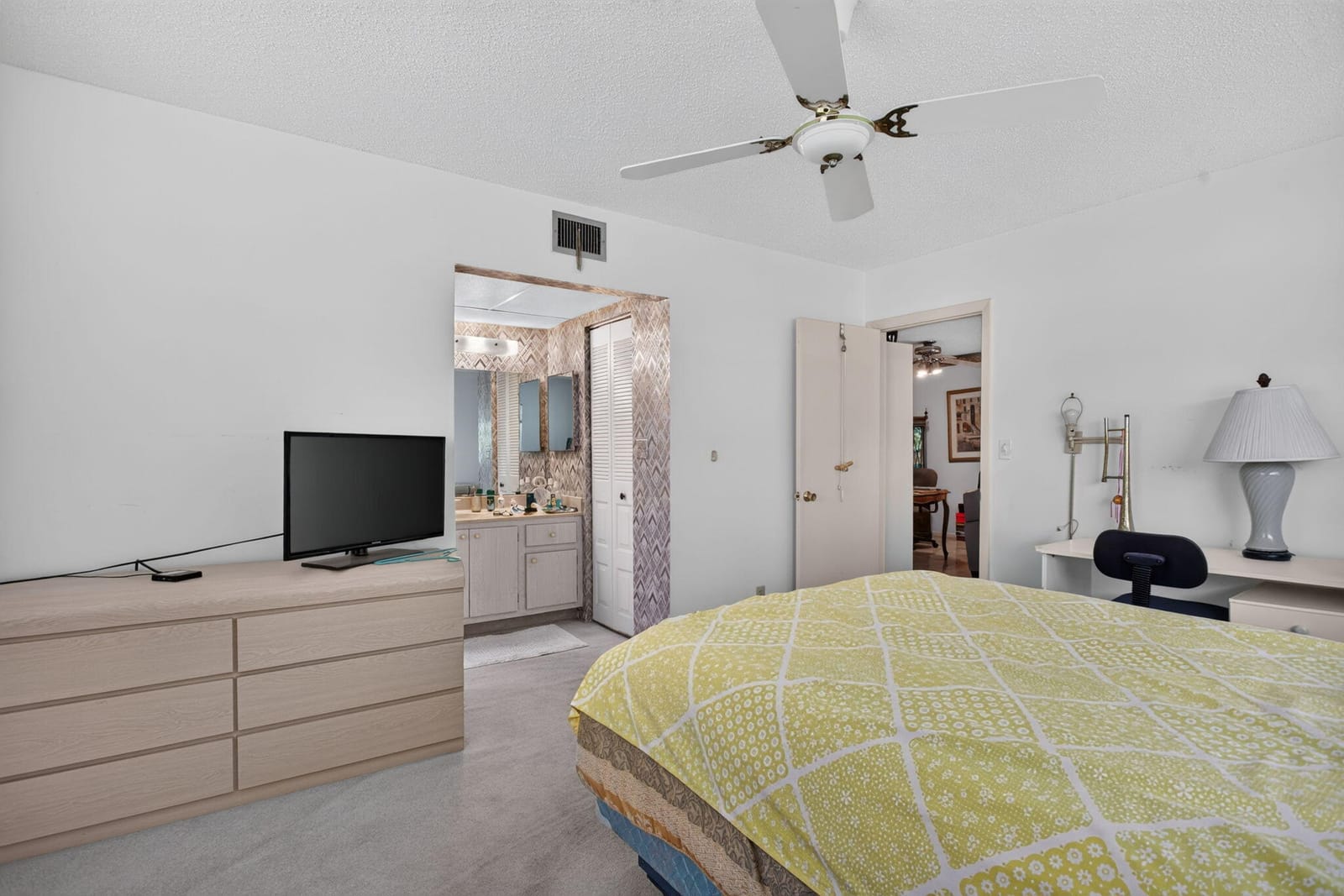 7827 GOLF CIR Drive 301, Margate, FL 33063 photo 27