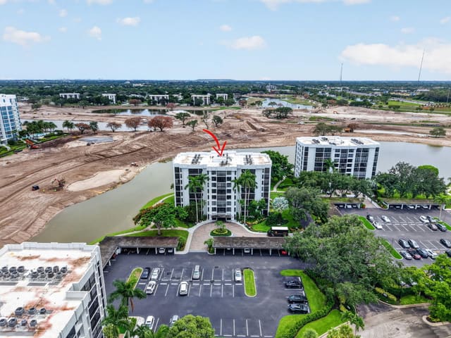 7754 Lakeside Boulevard 443, Boca Raton, FL 33434