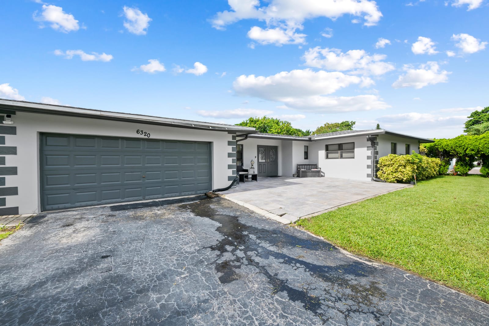 6320 SW 4TH Place, Margate, FL 33068 photo 3