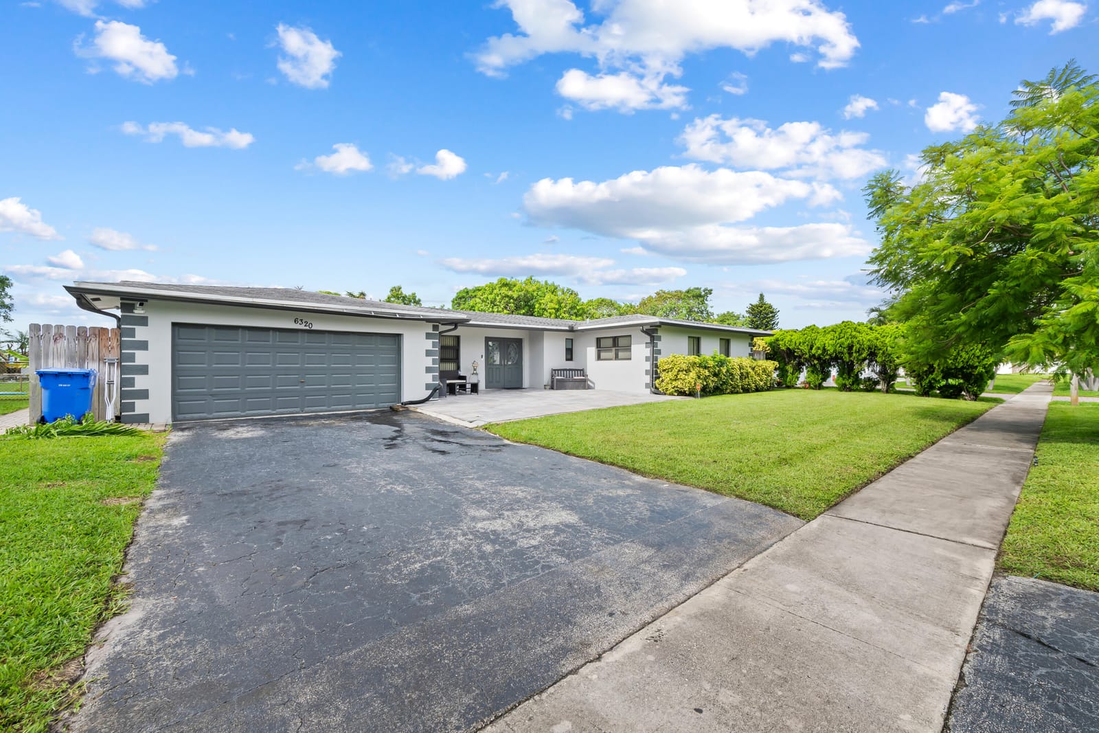 6320 SW 4TH Place, Margate, FL 33068 photo 4