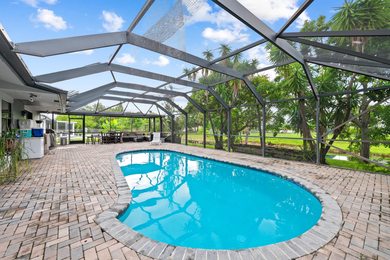 6320 SW 4TH Place, Margate, FL 33068 photo 8