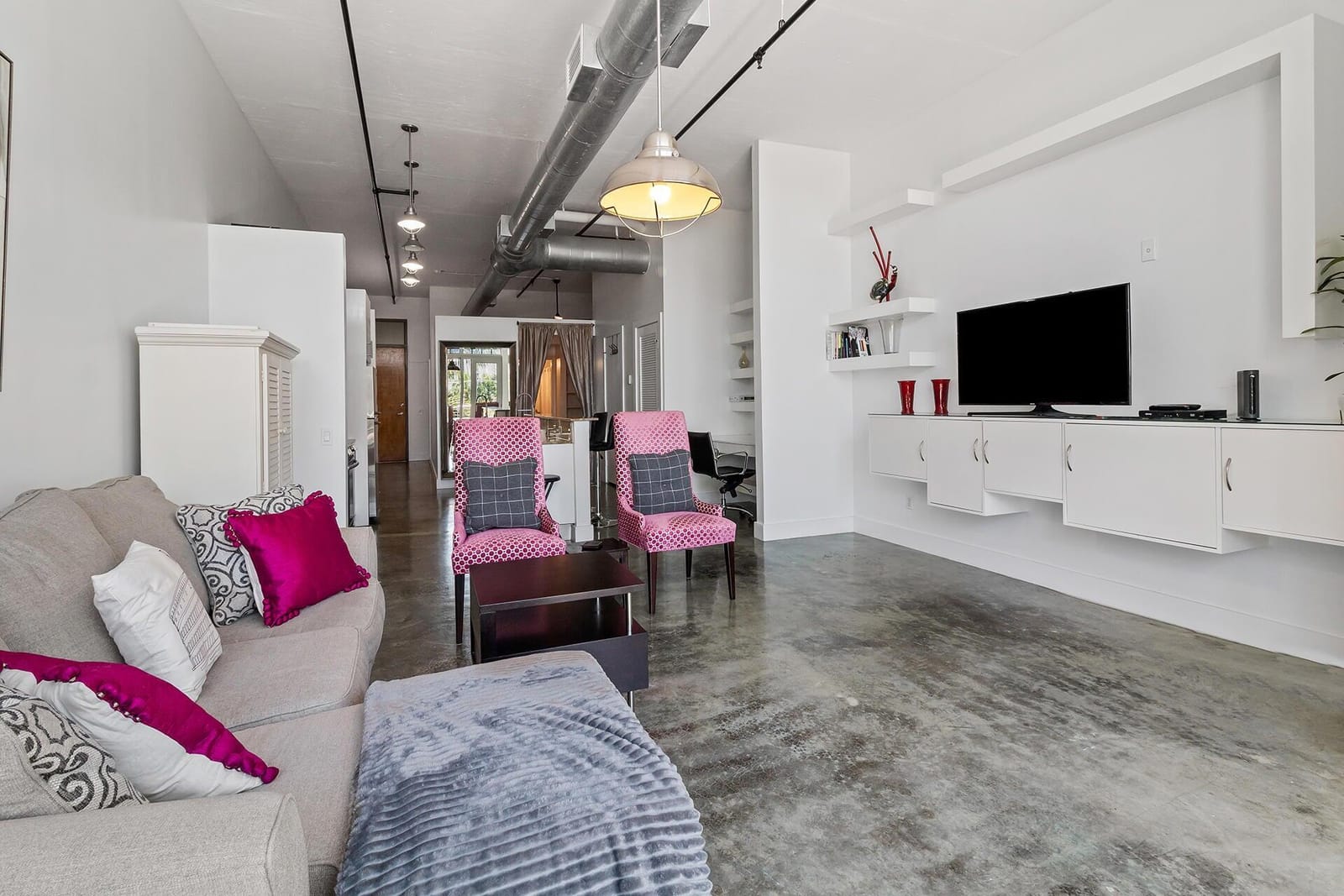 180 NE 4TH Avenue 308 — photo 7