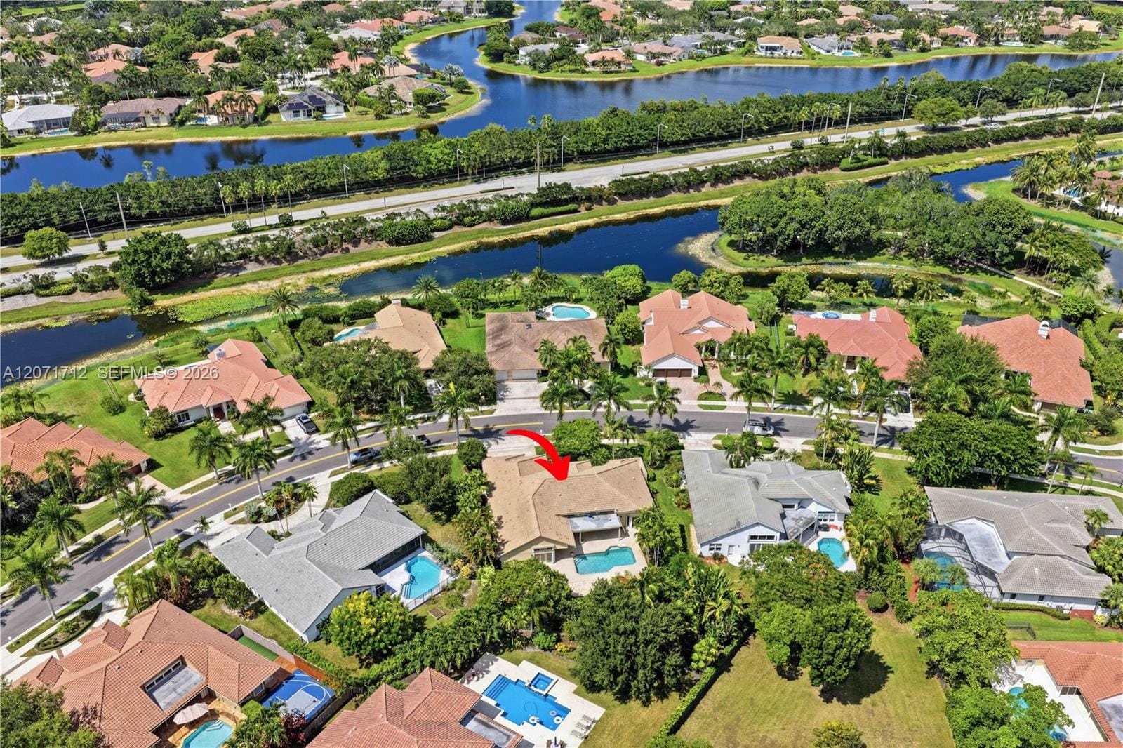 360 NE Coconut Circle — photo 6