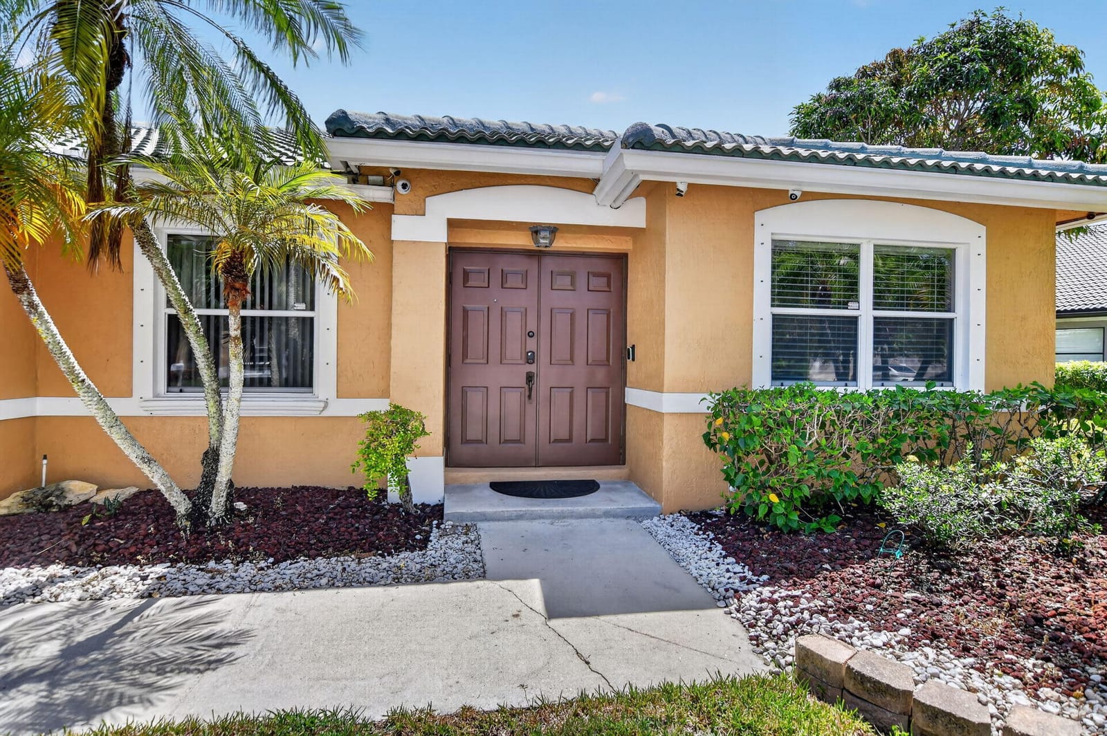 5659 NW 109TH Lane — photo 4