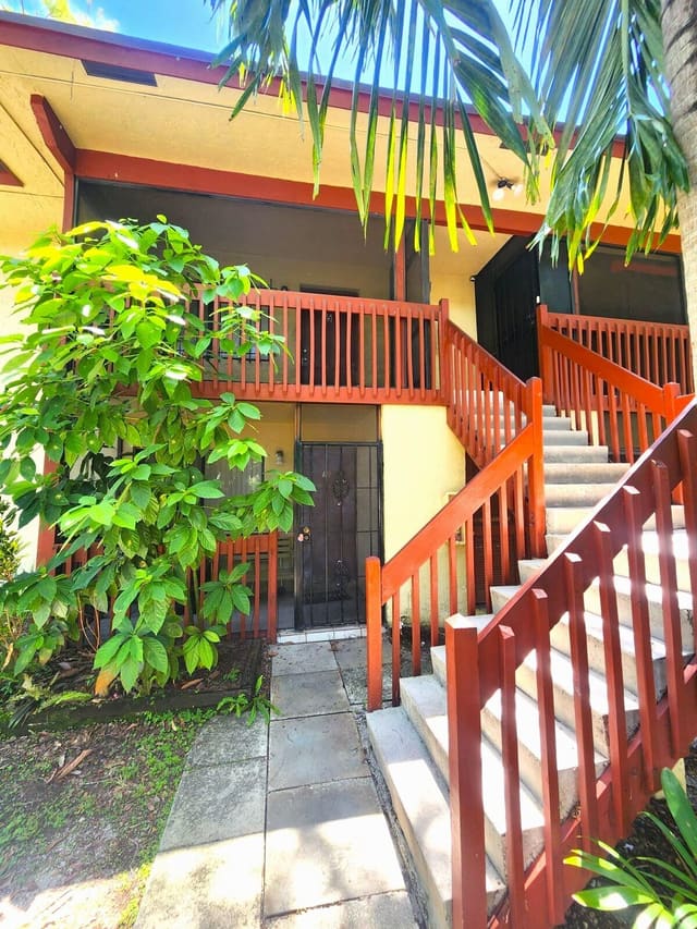 4281 NW 19TH Street 5, Lauderhill, FL 33313
