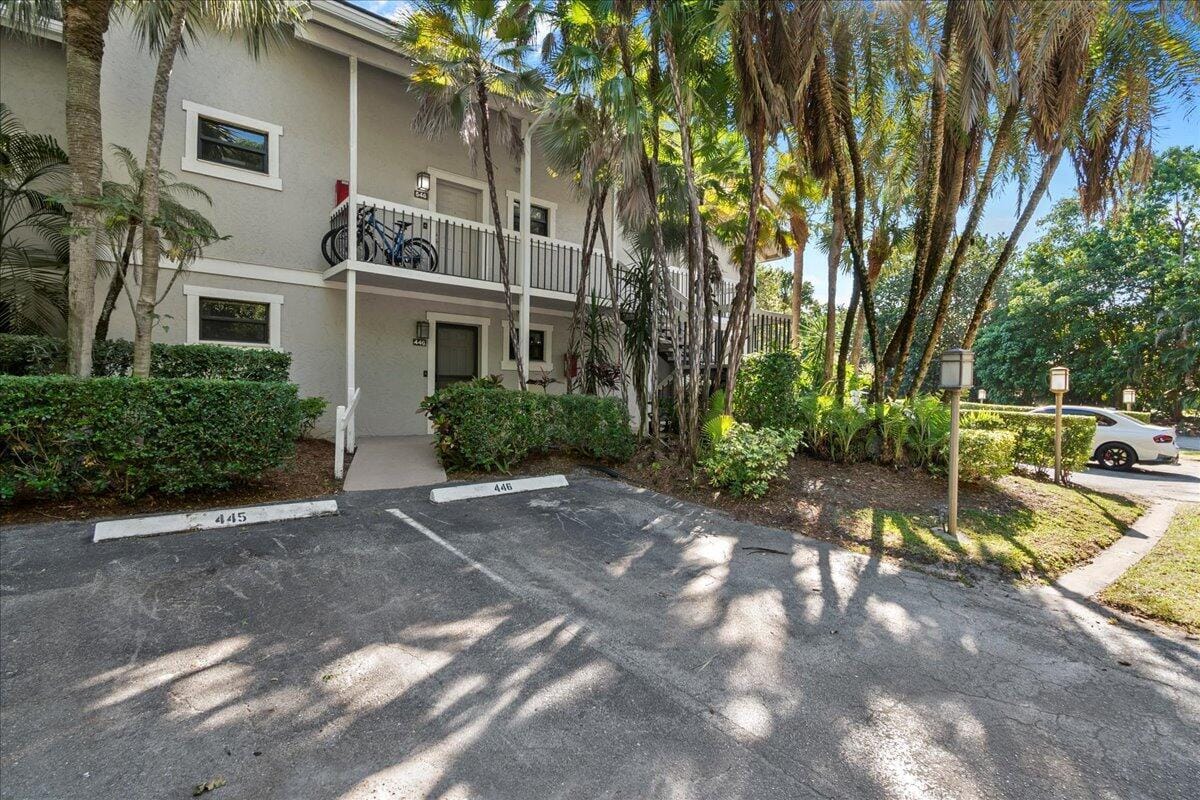 11863 Wimbledon Circle 446, Wellington, FL 33414 photo 2