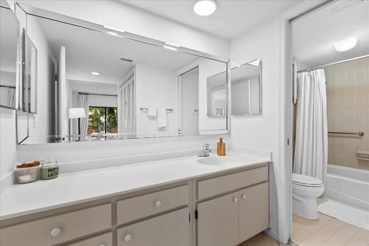 11863 Wimbledon Circle 446, Wellington, FL 33414 photo 14