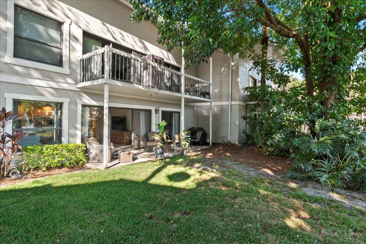 11863 Wimbledon Circle 446, Wellington, FL 33414 photo 18