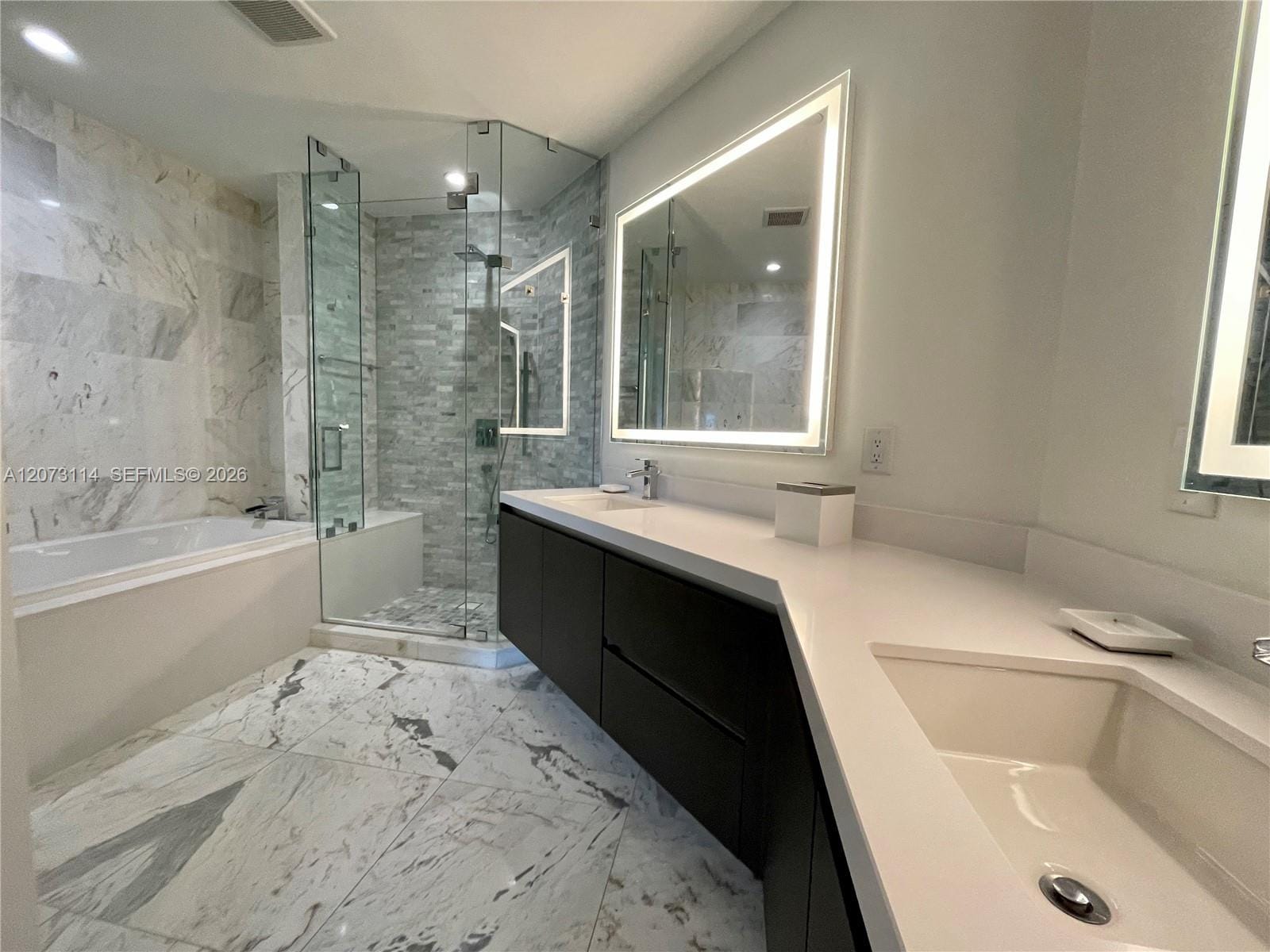 851 NE 1st Avenue 3606, Miami, FL 33132 photo 12