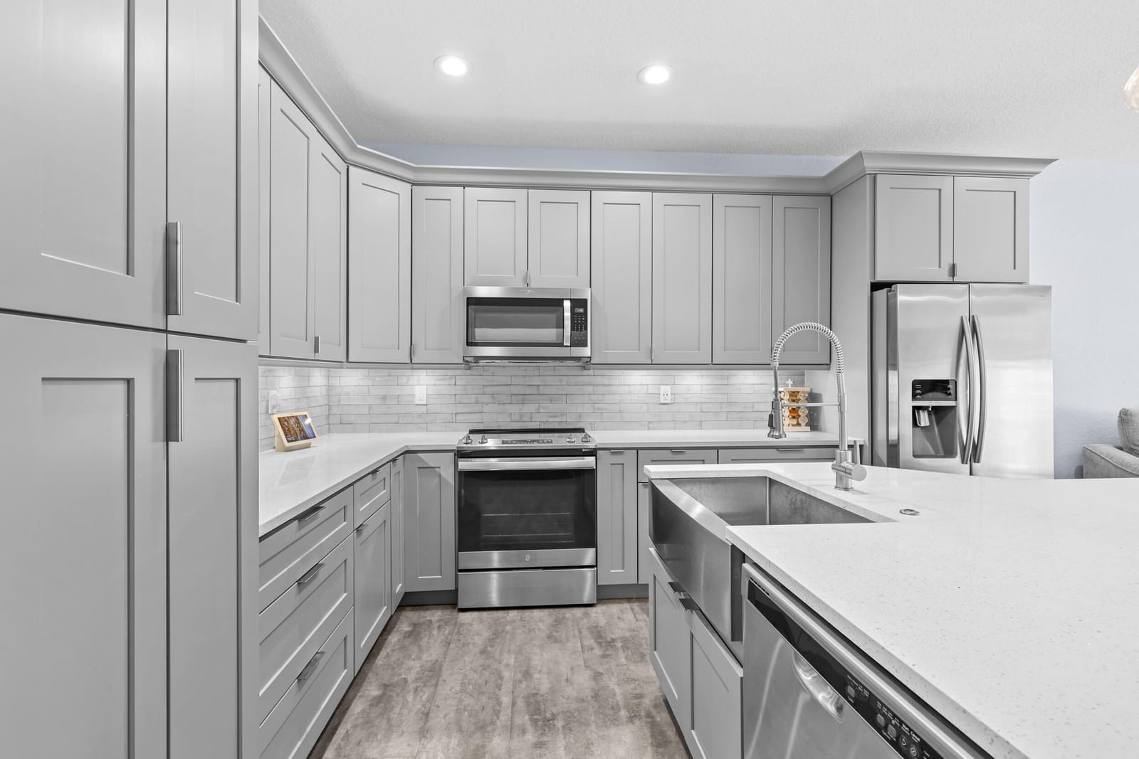 5430 SE MOSELEY Drive — photo 3