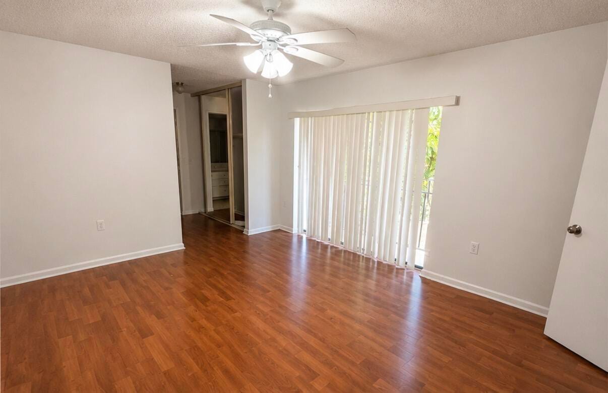 1421 14TH Lane D — photo 11