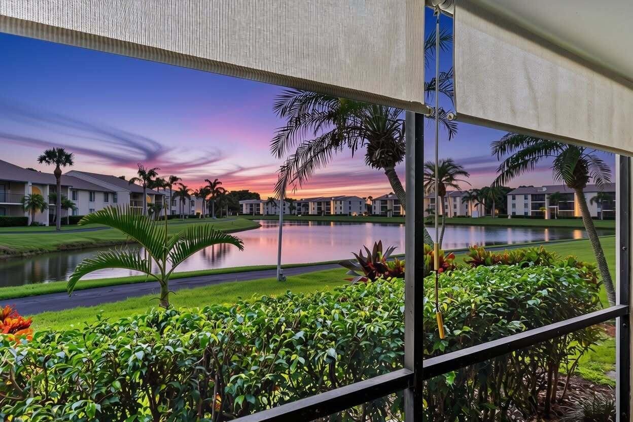 1111 GREEN PINE Boulevard F1, West Palm Beach, FL 33409