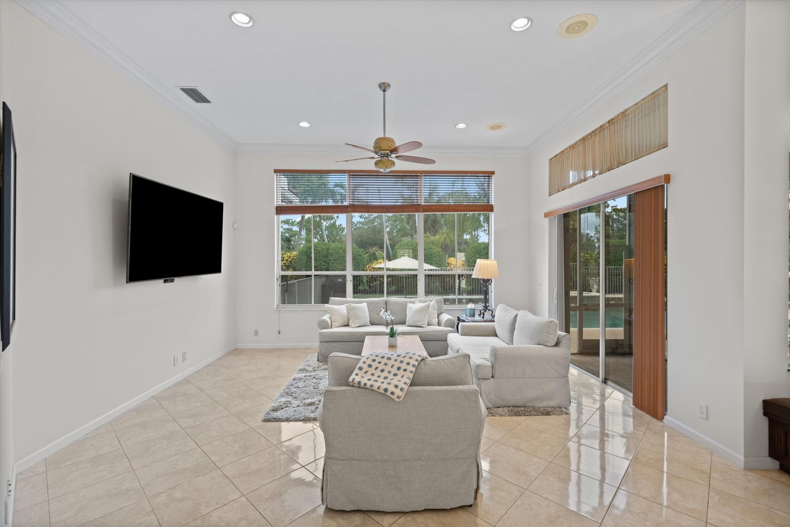 893 FOREST GLEN Lane, Wellington, FL 33414 photo 14