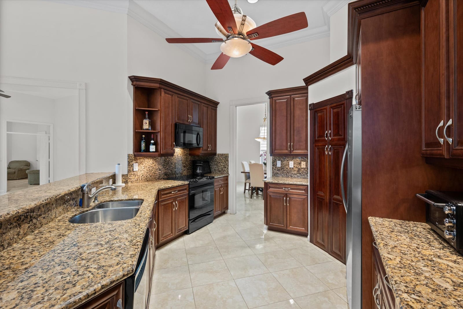 893 FOREST GLEN Lane — photo 10