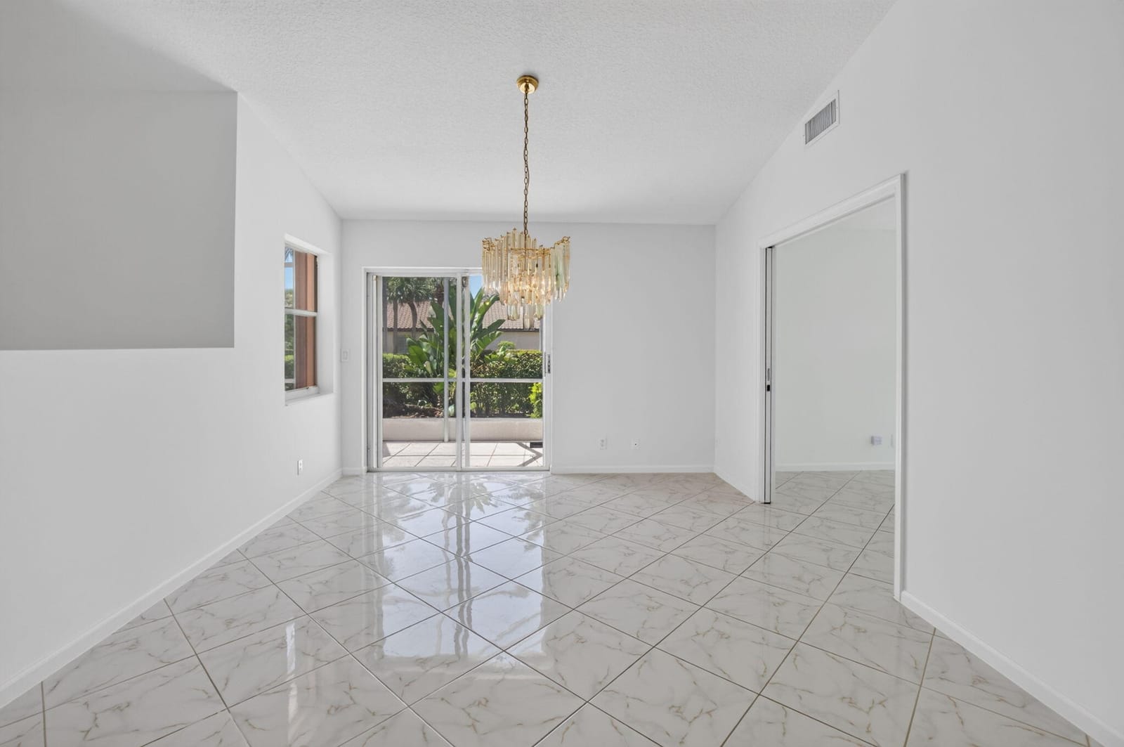 12663 CORAL LAKES Drive, Boynton Beach, FL 33437 photo 17