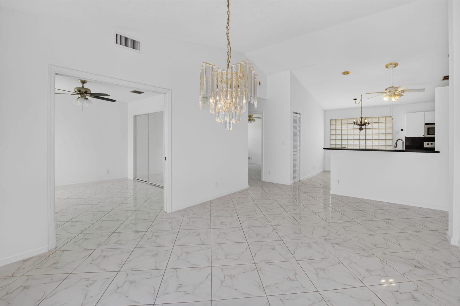 12663 CORAL LAKES Drive, Boynton Beach, FL 33437 photo 18