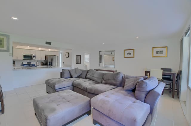 20025 Boca West Drive 3065, Boca Raton, FL 33434