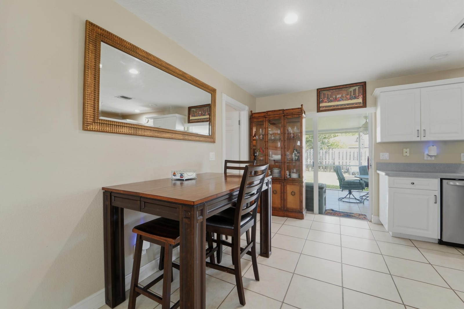 225 RIVER TERRACE Drive — photo 5
