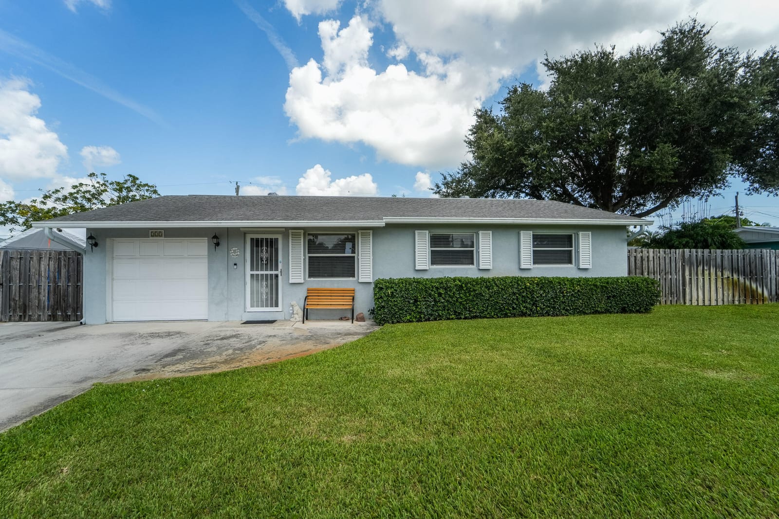 225 RIVER TERRACE Drive, Jupiter, FL 33469