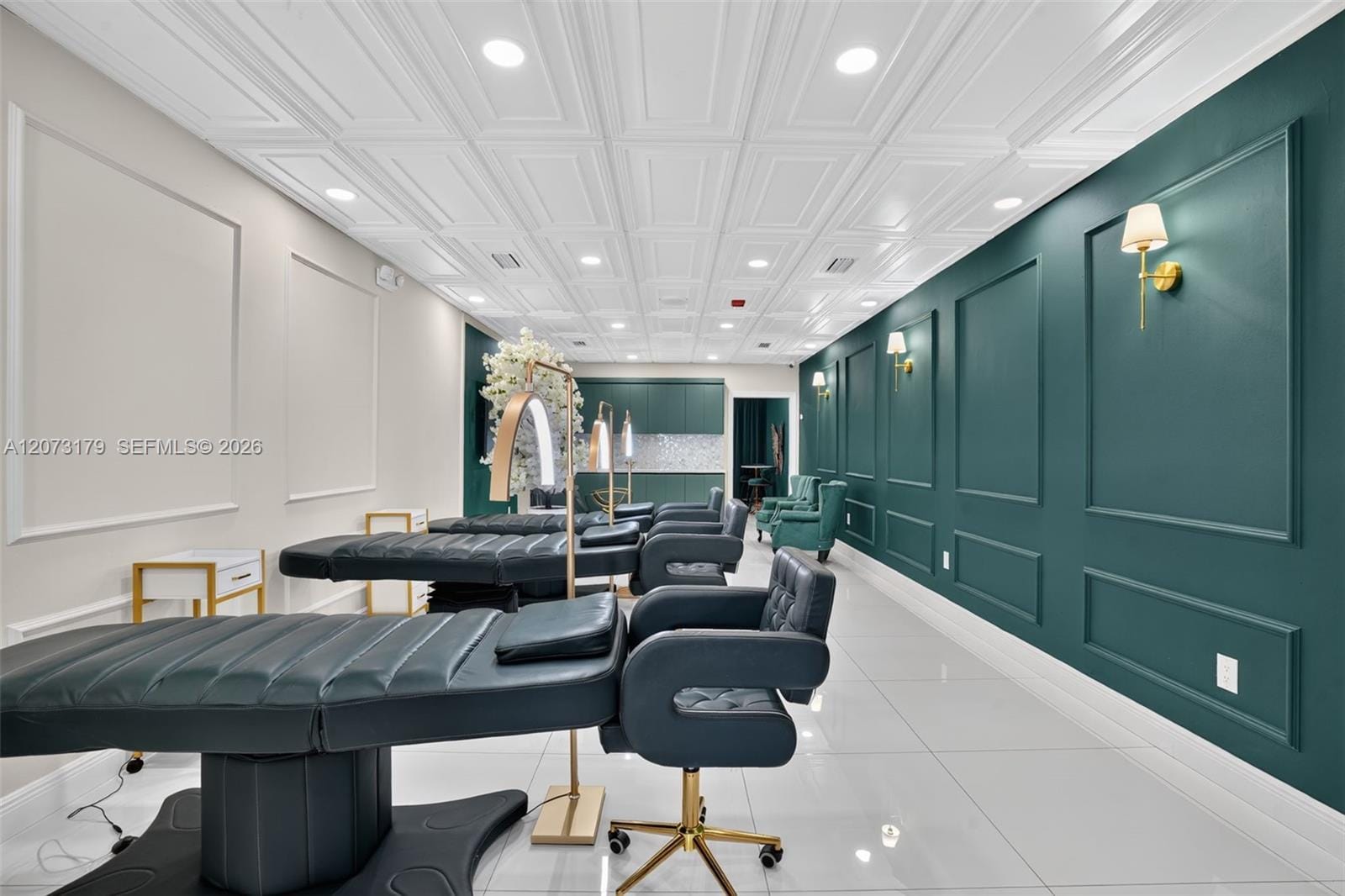 Turnkey Permanent Makeup Turnkey Permanent Makeup & Beauty Studio For Sale — photo 6