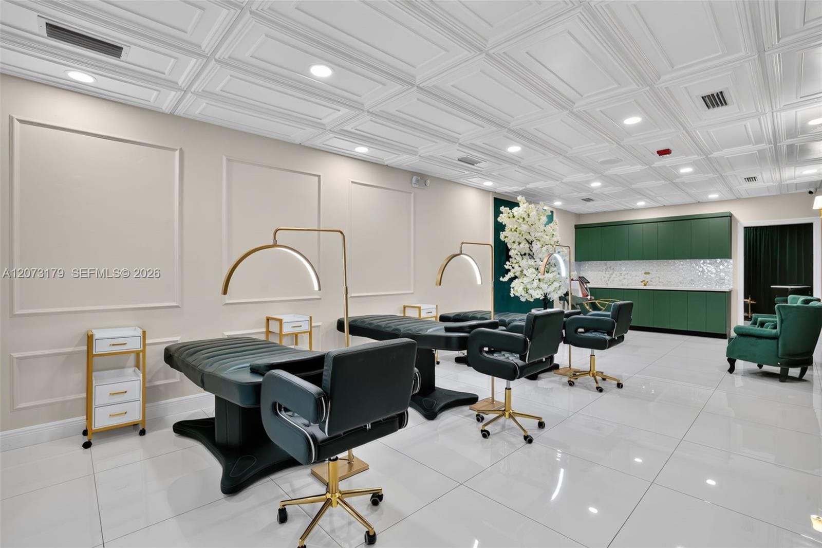 Turnkey Permanent Makeup Turnkey Permanent Makeup & Beauty Studio For Sale — photo 7