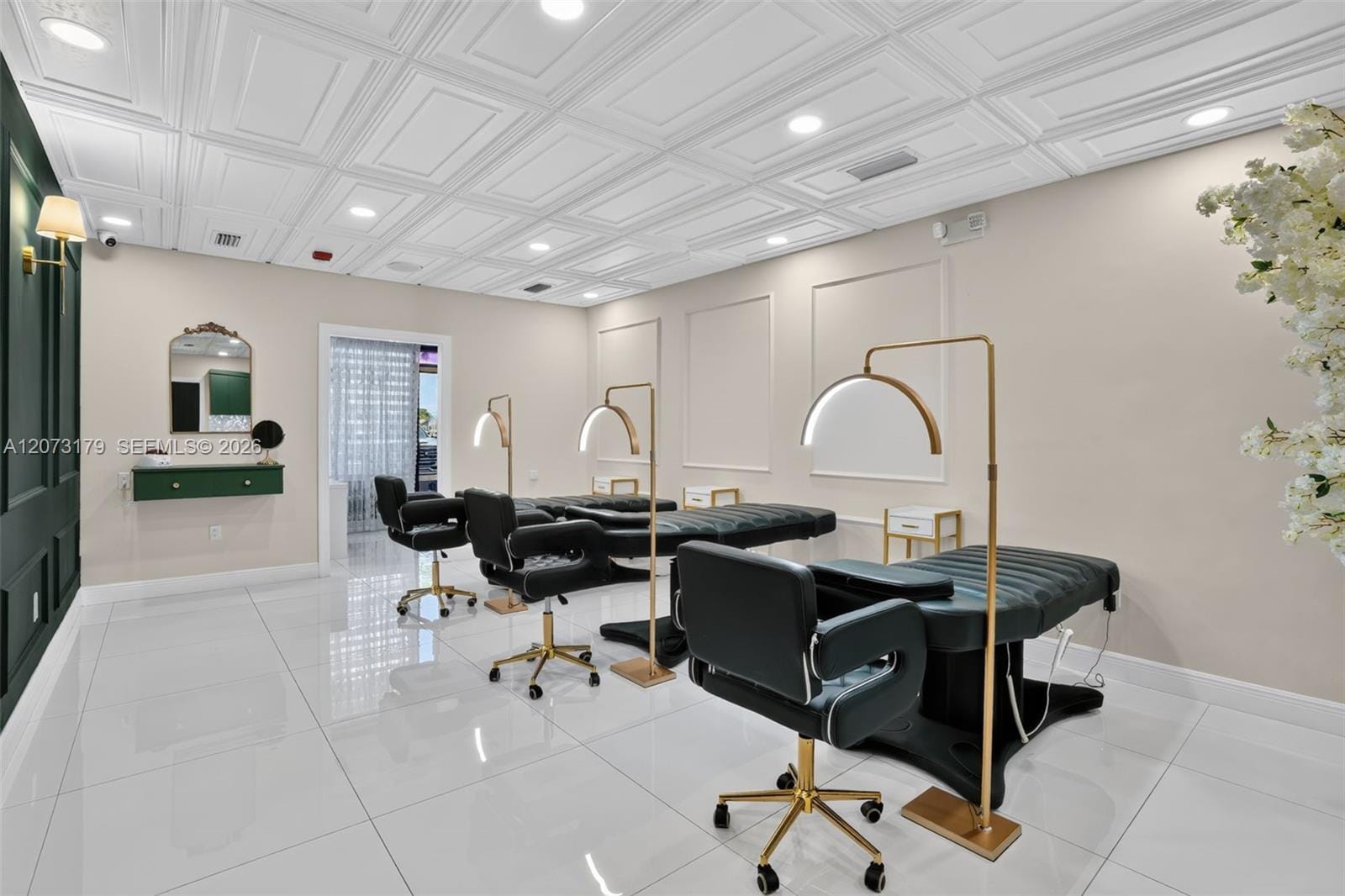 Turnkey Permanent Makeup Turnkey Permanent Makeup & Beauty Studio For Sale — photo 8