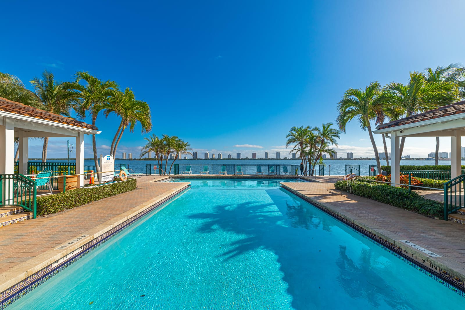 1145 Lake Shore Drive 206, Lake Park, FL 33403
