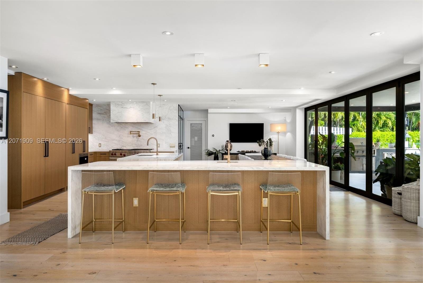 795 Lakeview Drive, Miami Beach, FL 33140 photo 7