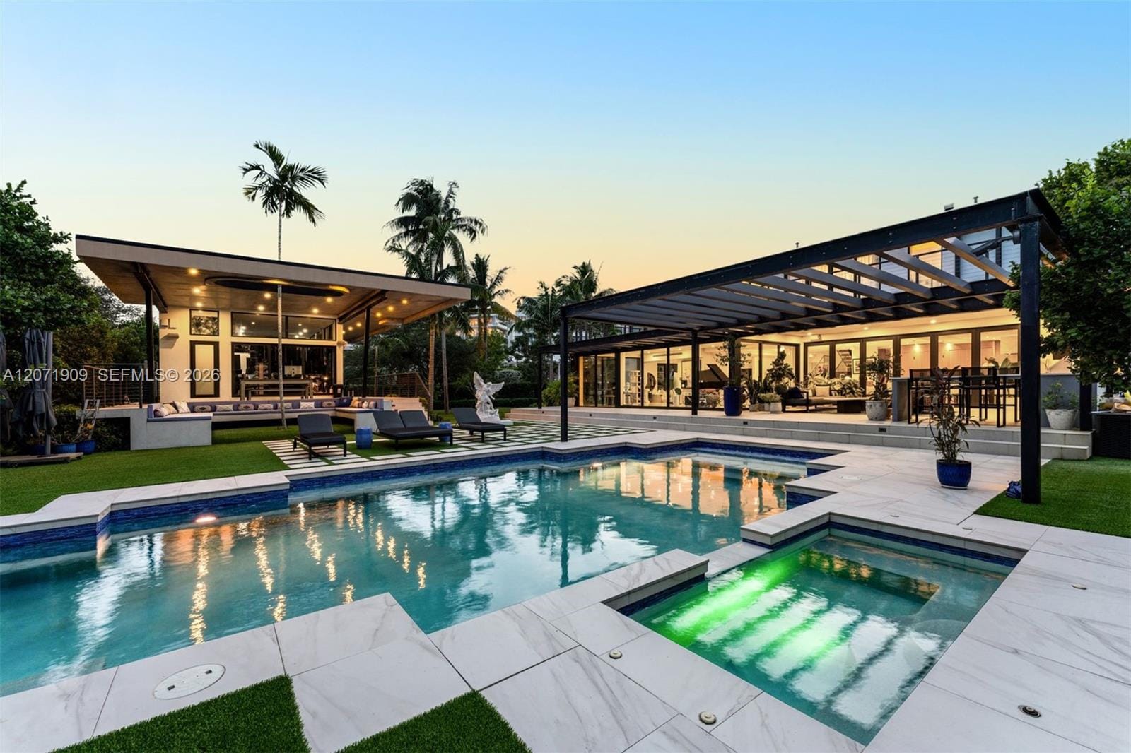 795 Lakeview Drive, Miami Beach, FL 33140