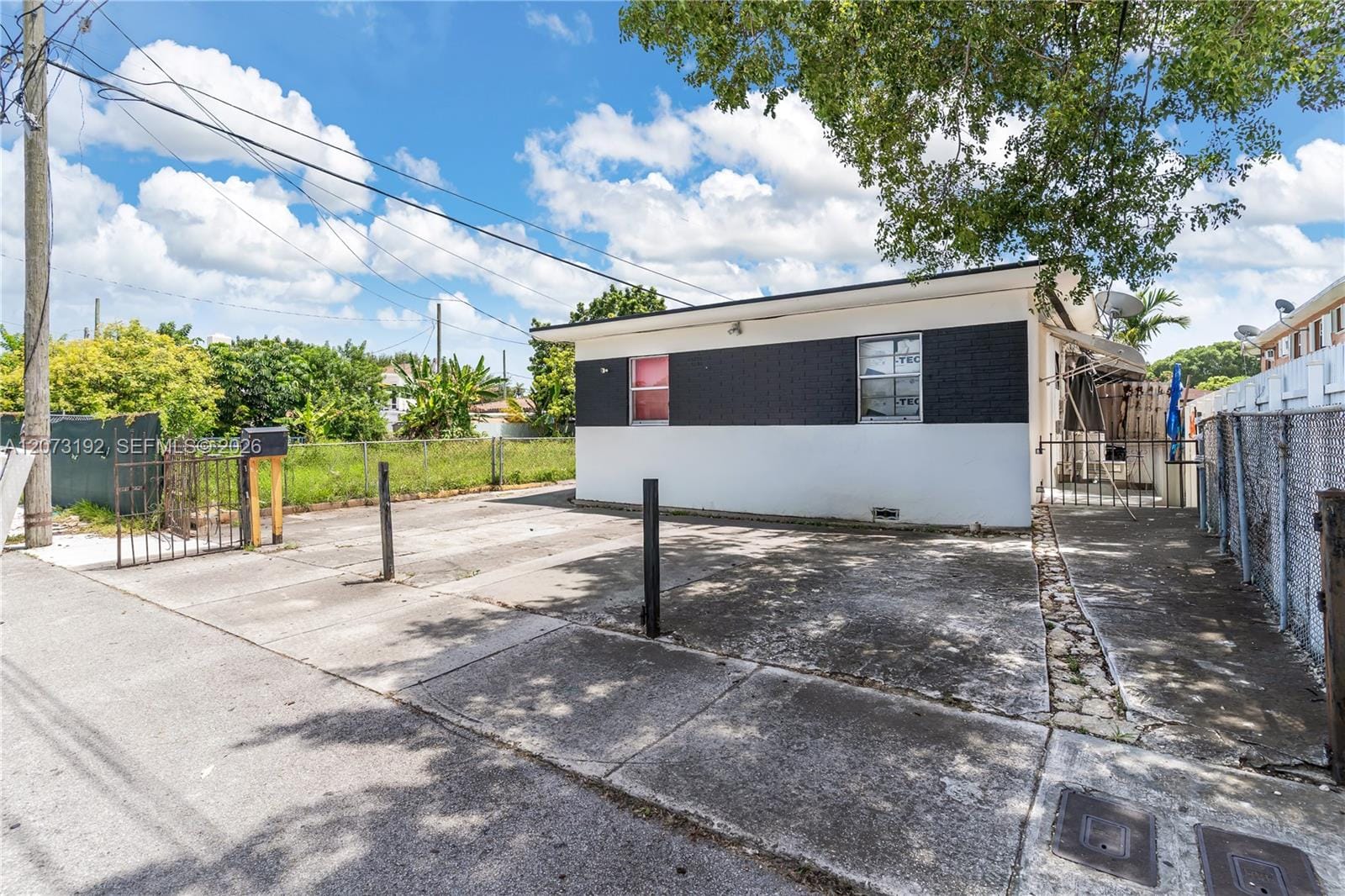 2180 NW 30th Street, Miami, FL 33142 photo 3