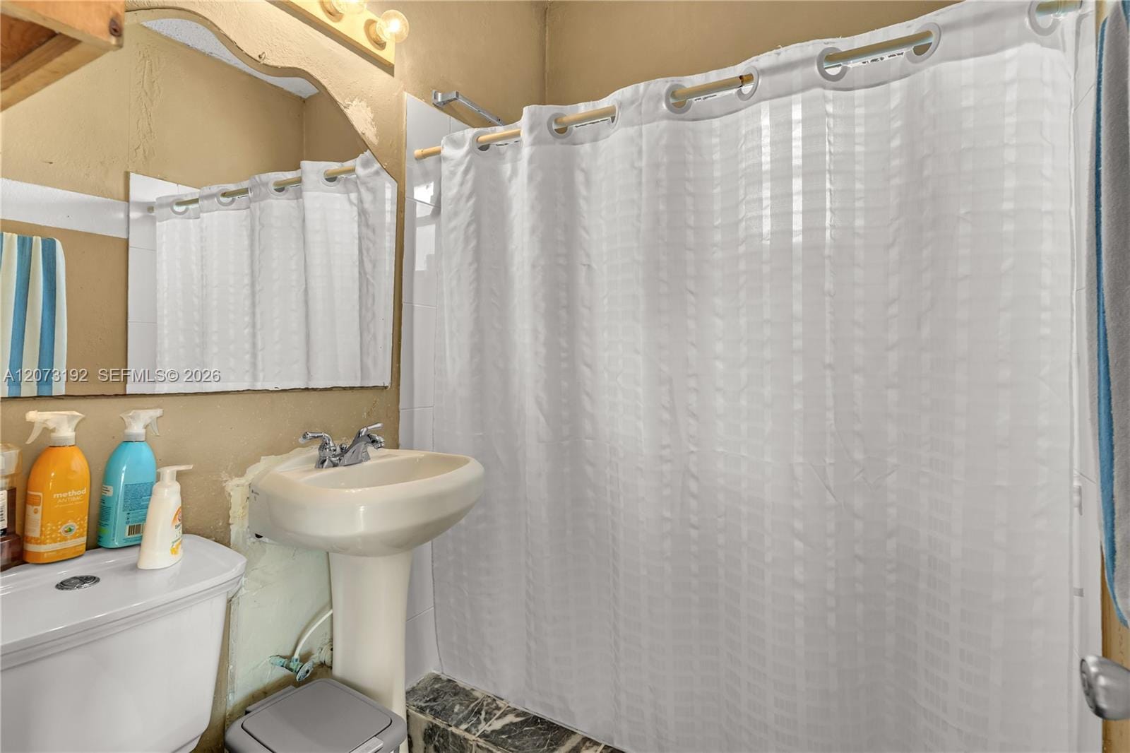 2180 NW 30th Street, Miami, FL 33142 photo 8