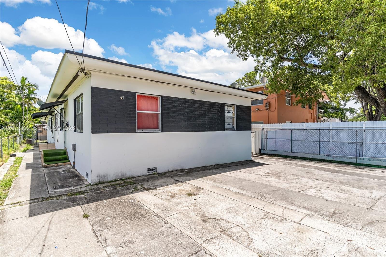 2180 NW 30th Street, Miami, FL 33142