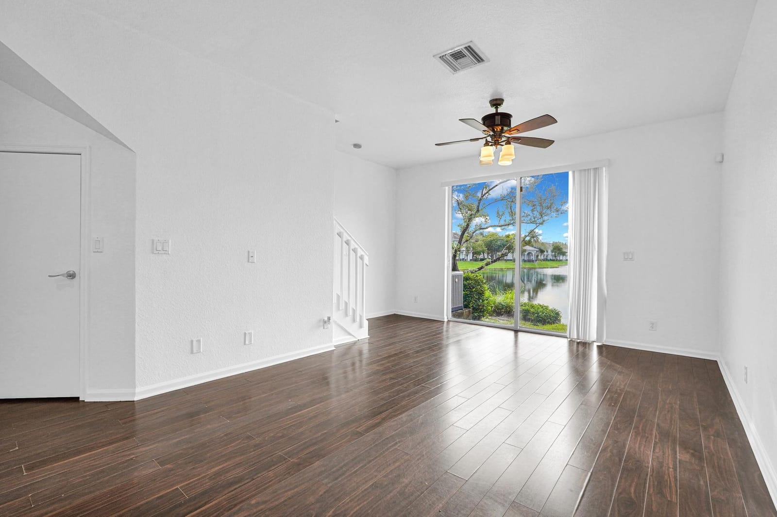 1427 NW 34th Way — photo 2